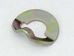 Pivot shaft clip